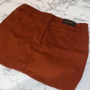 SHYANNE Mini Skirt